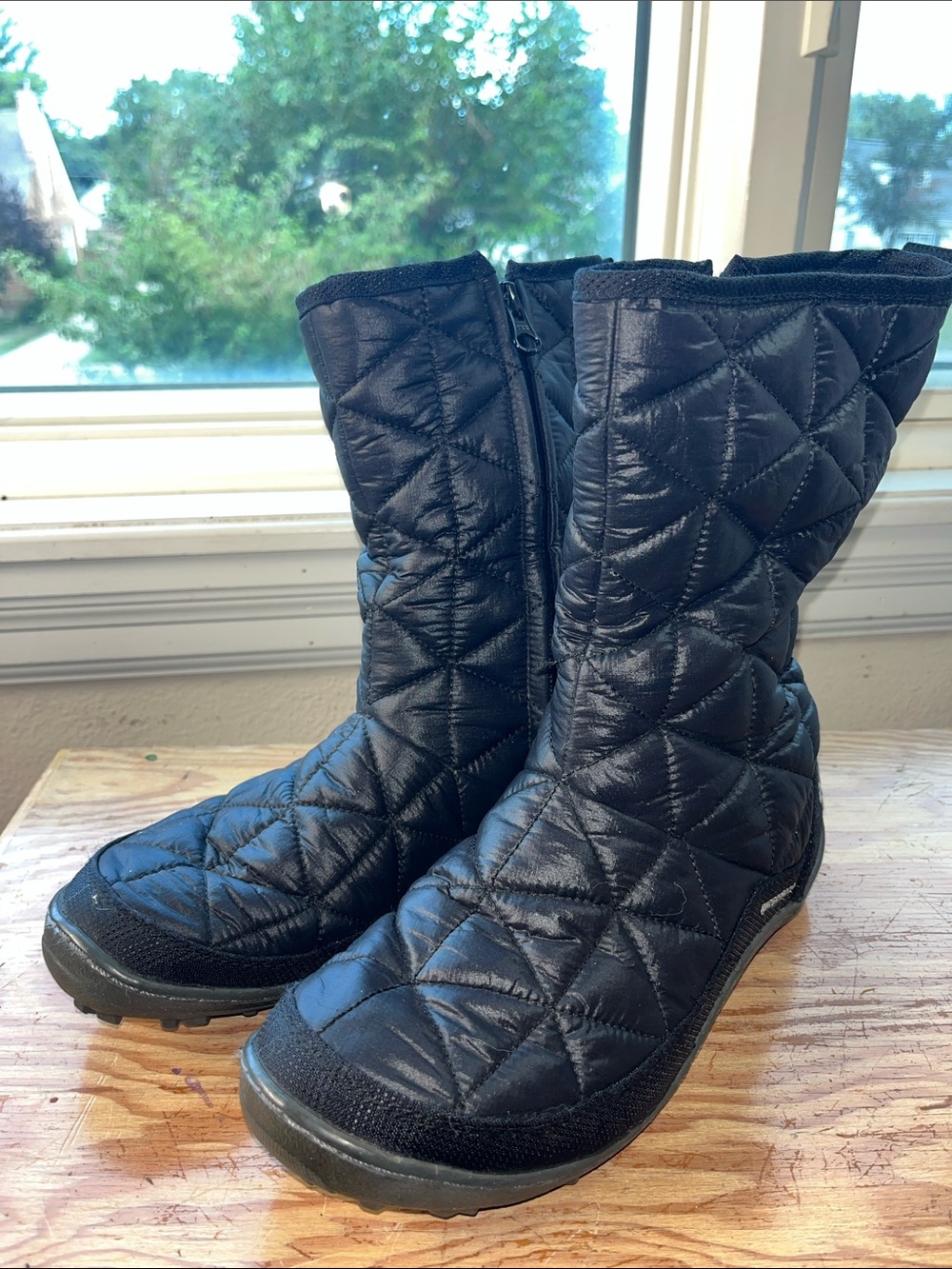 Columbia Women’s Quilted Winter Boots in Black